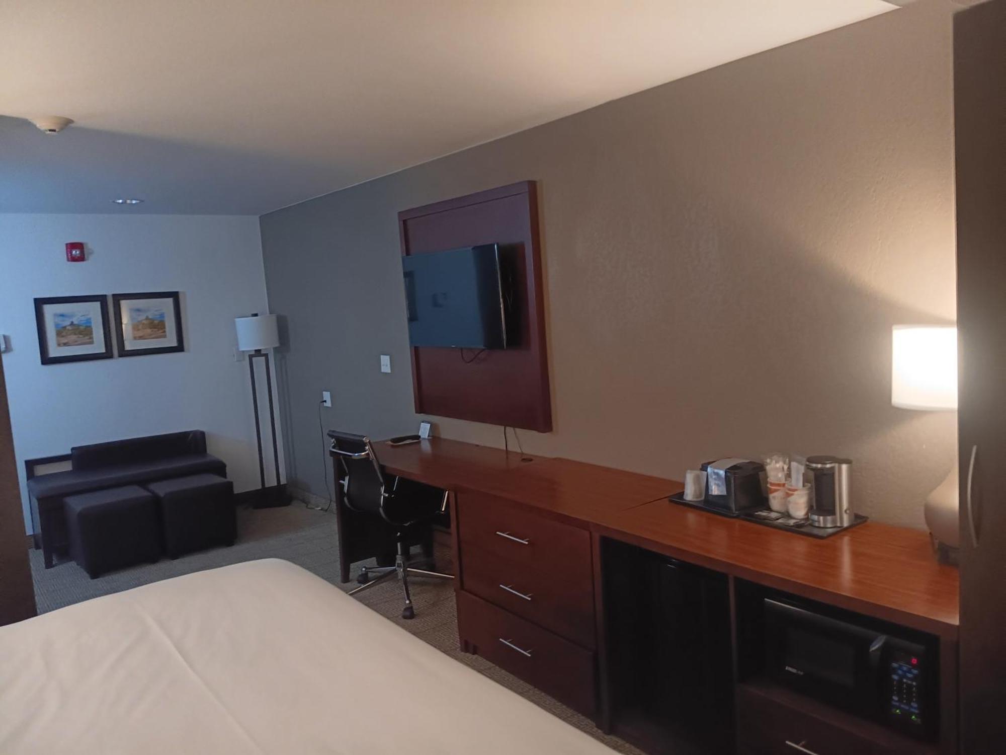 Comfort Inn & Suites Aztec Exterior photo